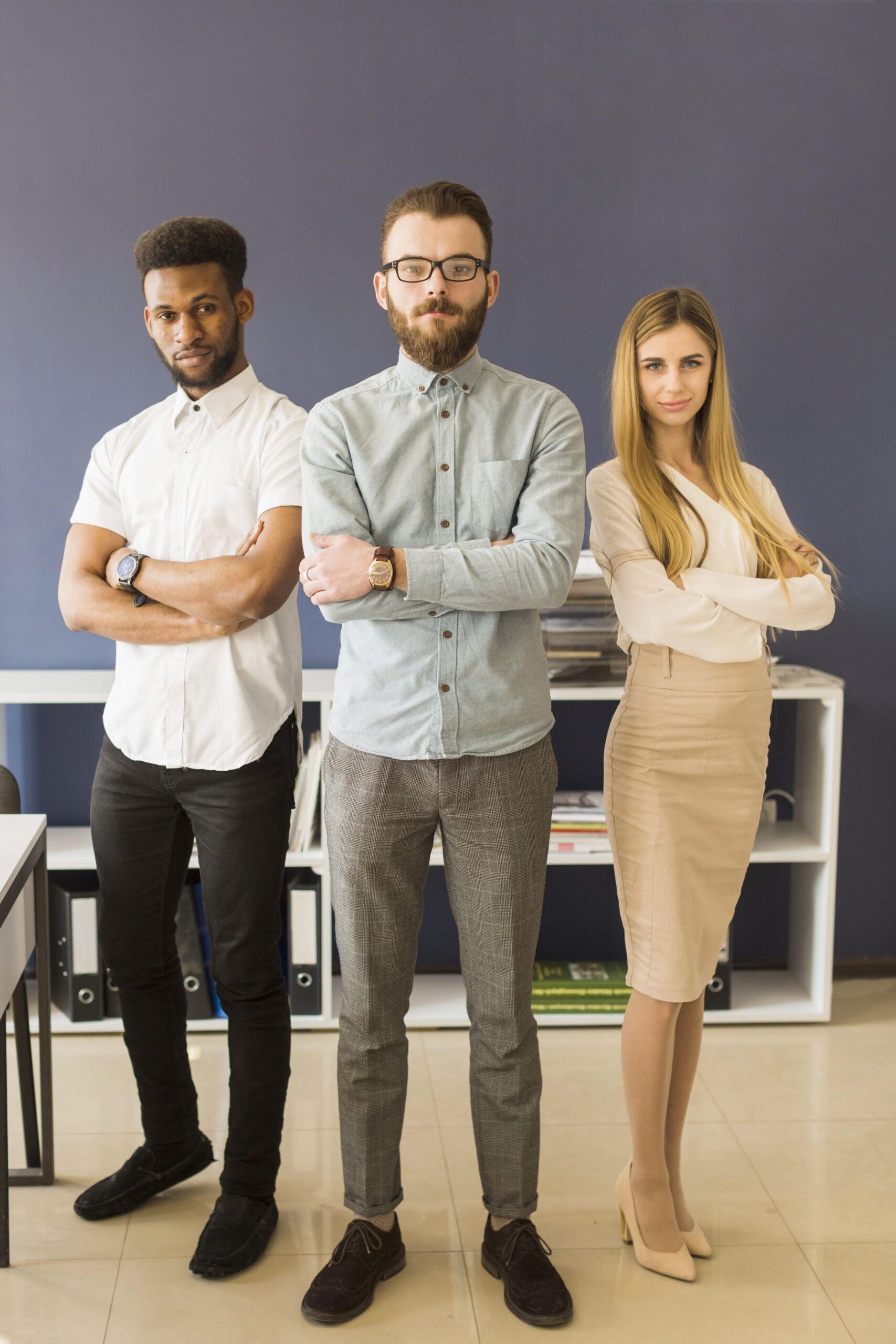 equipo-de-negocios-en-la-oficina